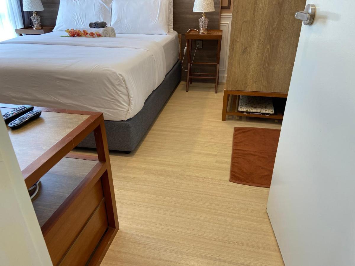 De Lavelle Suites @ Timur Bay Seafront Residence Куантан Екстериор снимка