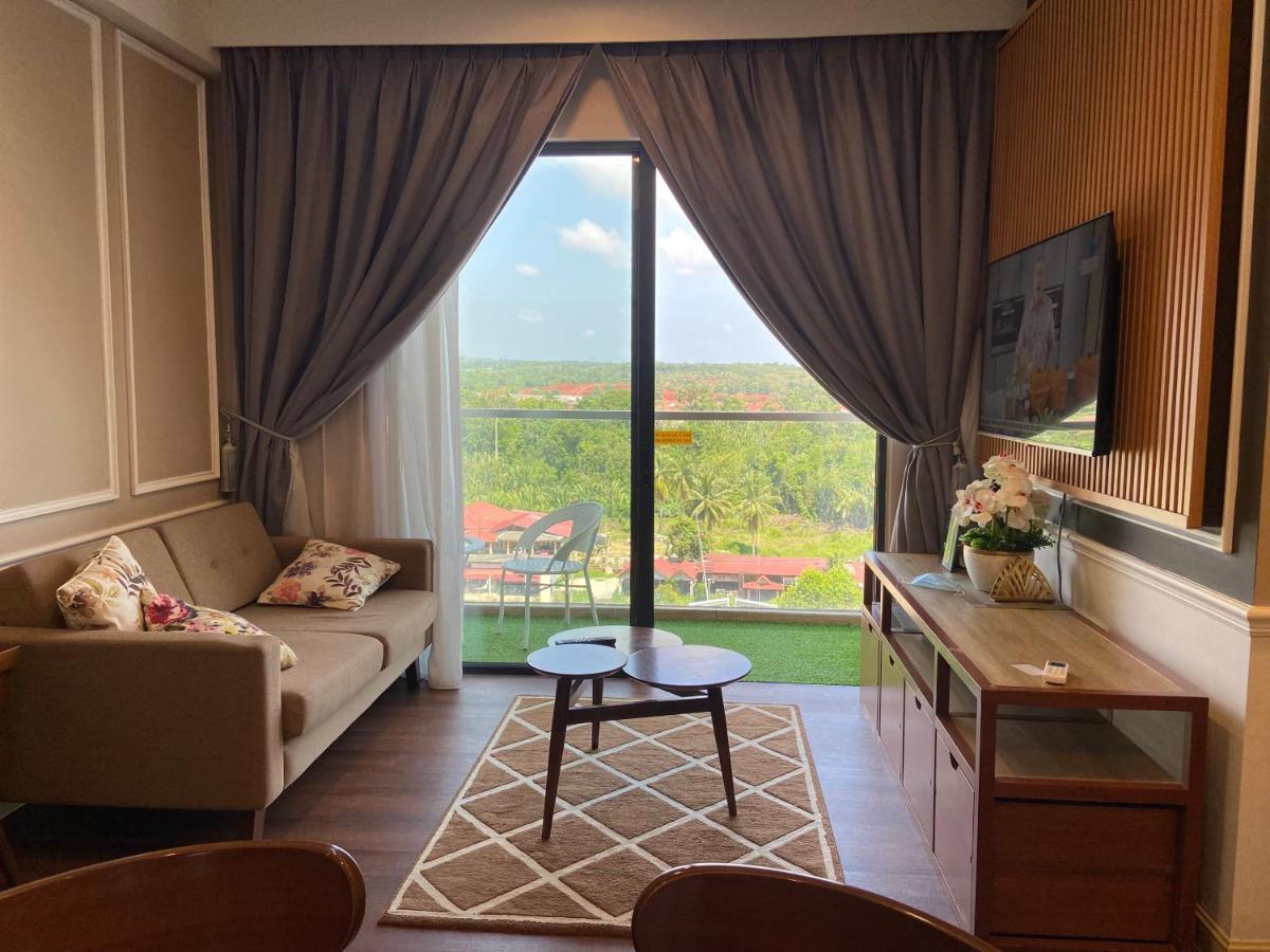 De Lavelle Suites @ Timur Bay Seafront Residence Куантан Екстериор снимка